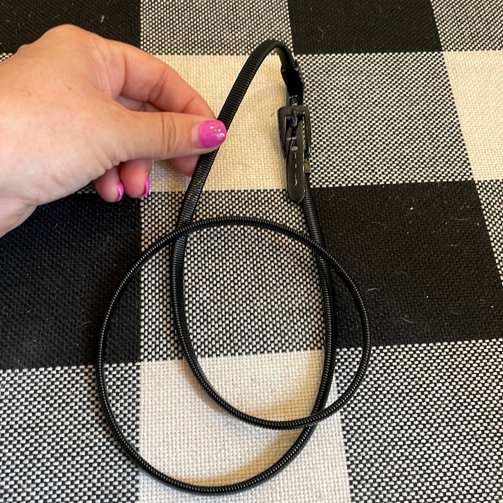 Skinny belt.